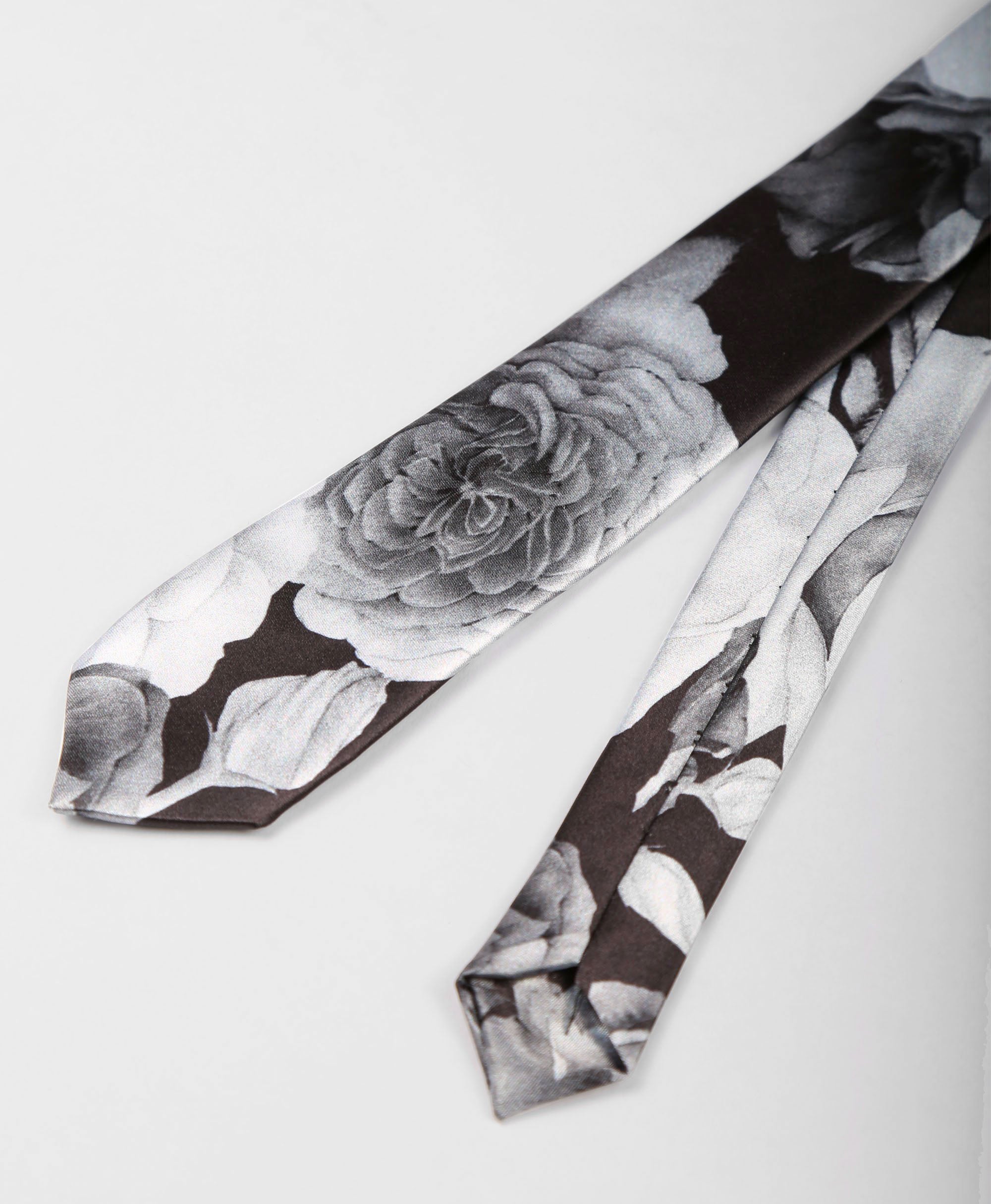 Floral Skinny Tie and Pocket Square Set