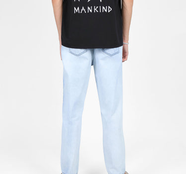 Relaxed Tapered Jeans in Light Blue