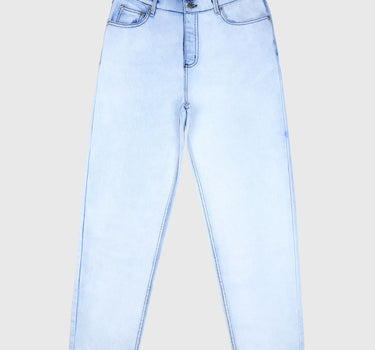 Relaxed Tapered Jeans in Light Blue